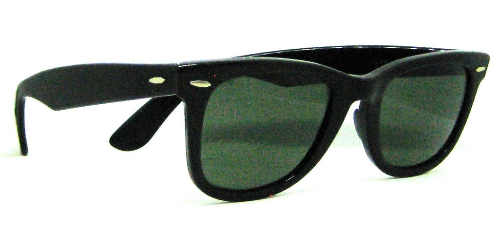 Ray-Ban USA Vintage B&L 1970S Wayfarer Ebony 5022 Nr.Mint Sunglasses & Case