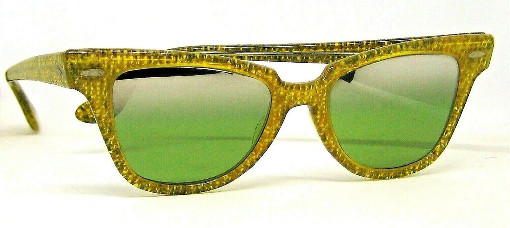 Vintage Ray-Ban USA NOS 1940/50 B&L Rare TGM RB-3 Rim-Wayfarer Sunglasses & Case