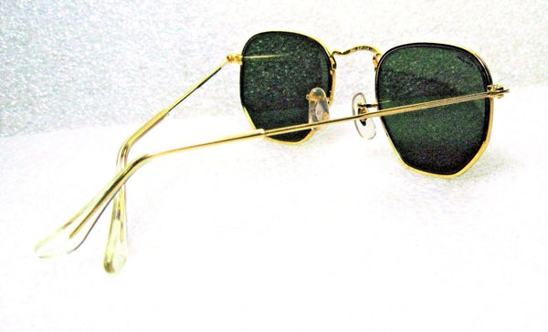 Ray-Ban USA NOS Vintage B&L Classic Collection III Arista W0980 New Sunglasses - Vintage Sunglasses