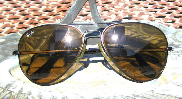 Ray-Ban USA Vintage 1990s B&L Aviator Ambermatic Deep Groove Nr.Mint Sunglasses