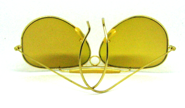 Ray-Ban USA NOS Vintage 70s B&L Aviator LIC Ambermatic Bullet Shooter Sunglasses