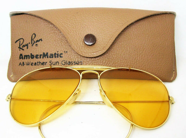 Ray-Ban USA Vintage 70s B&L Aviator Ambermatic PhotoChrom Deep Groove Sunglasses