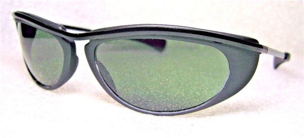 Ray-Ban USA *NOS Vintage B&L Olympian 5 Predator Style W1976 *NEW Sunglasses - Vintage Sunglasses 