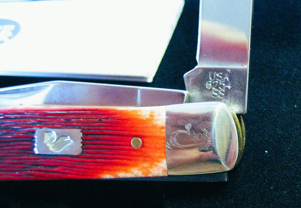 John Wayne Knife Case USA folding 07444 Barnboard Jigged Dark Red Bone Trapper