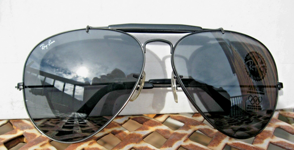 Ray-Ban USA Vintage 1990s B&L NOS Aviator Blue Change Outdoorsman New Sunglasses