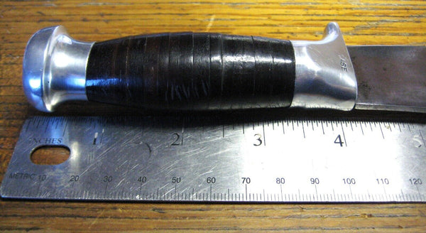 Very Rare Vintage CASE USA Early Fixed Blade Skinning Hunting Knife & Sheath
