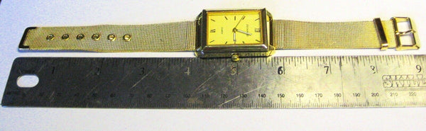 Watch Dejaines New Gold with gold strap Quartz