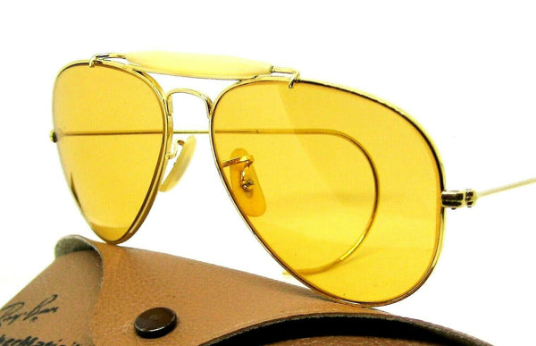 Ray-Ban USA Vintage 70s B&L Aviator Ambermatic PhotoChrom Deep Groove Sunglasses