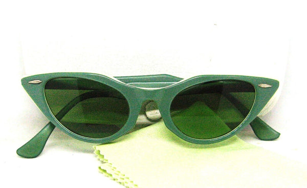 Vintage Ray-Ban USA 1950/60s B&L Green Silhouette Cateye Mint Sunglasses & Case