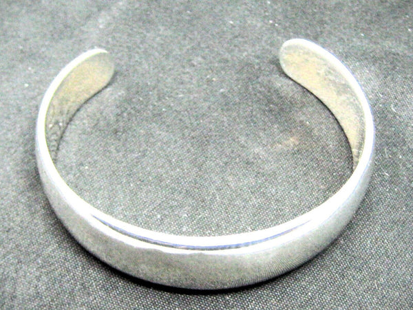 NEW Bracelet pure 925 Sterling Silver 32.3 grams total weight Polished Beautiful