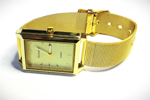 Watch Dejaines New Gold with gold strap Quartz