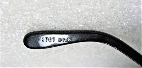 Ray-Ban USA Vintage NOS B&L Fontessa Senova Collection W1766 New Cat Sunglasses - Vintage Sunglasses 