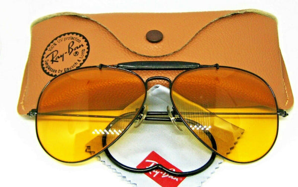 Ray-Ban USA Vintage 1970s B&L Aviator Ambermatic OutdoorsMan II Mint Sunglasses - Vintage Sunglasses 