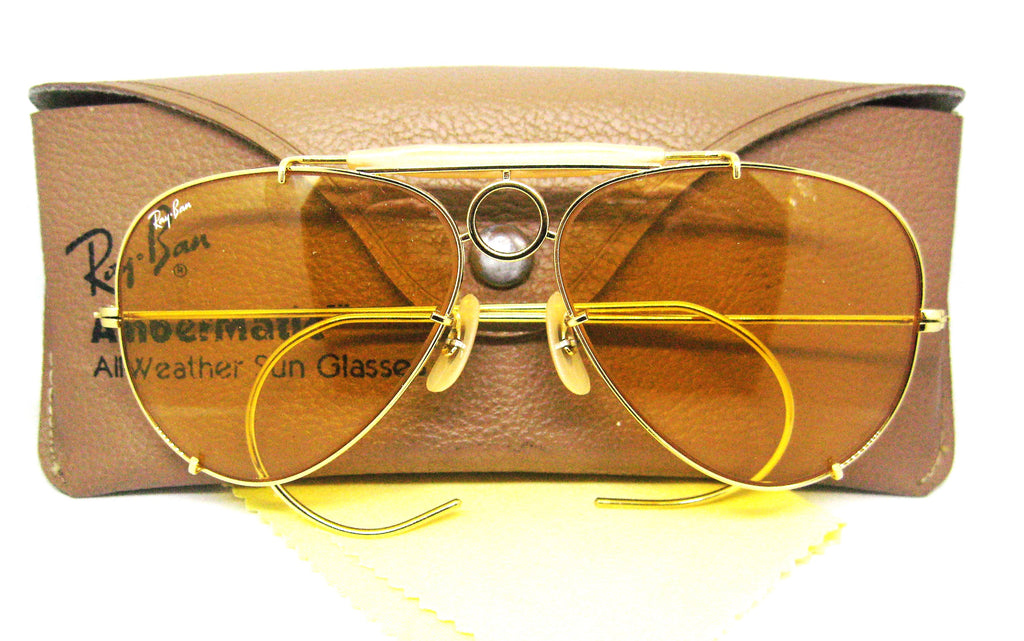 Ray-Ban USA Vintage 1970s B&L NOS Aviator AmbermatIc DLX Shooter New Sunglasses